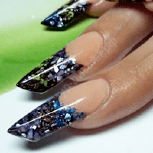 Брокати и декоративни елементи