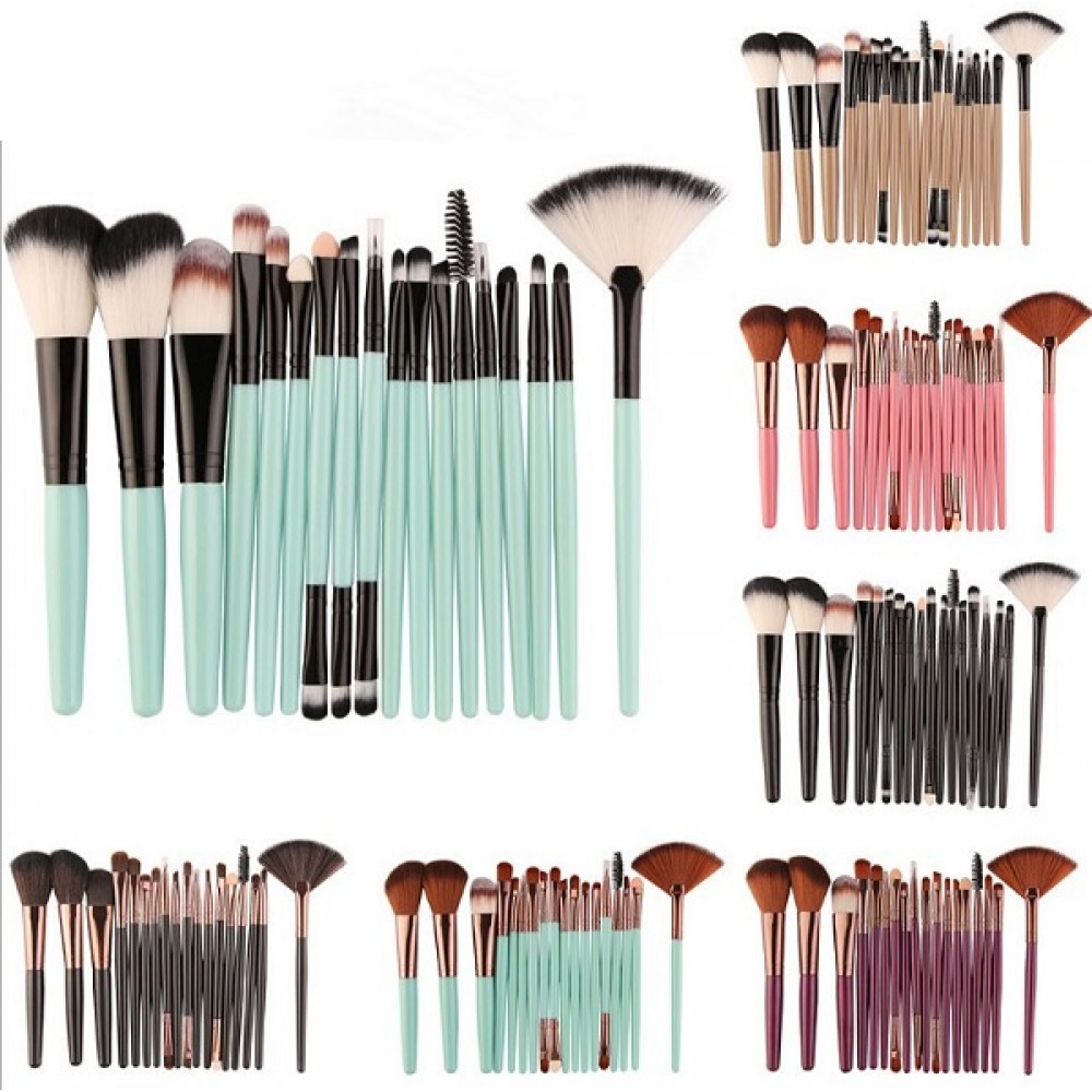 Комплект 18бр Четки за Грим