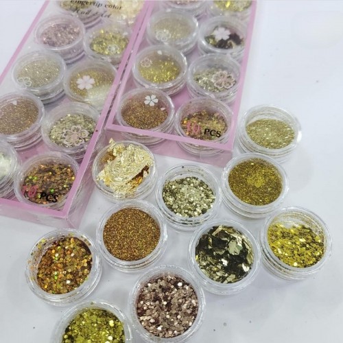 Декорации 10 модела за маникюр в златно