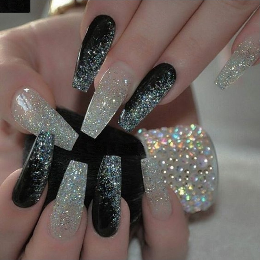 Микроблясък в бяло