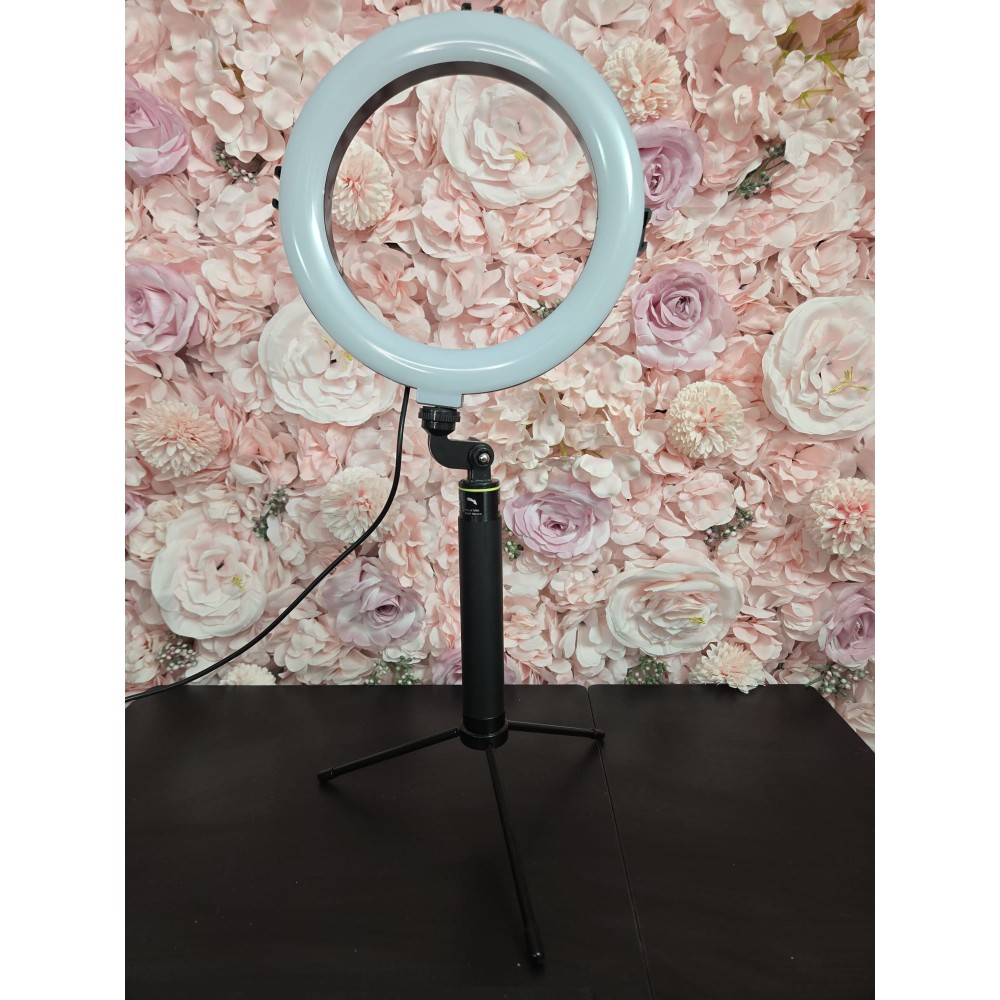 Трипод LED ринг силна лампа - настолна Трипод LED ринг силна лампа - настолна