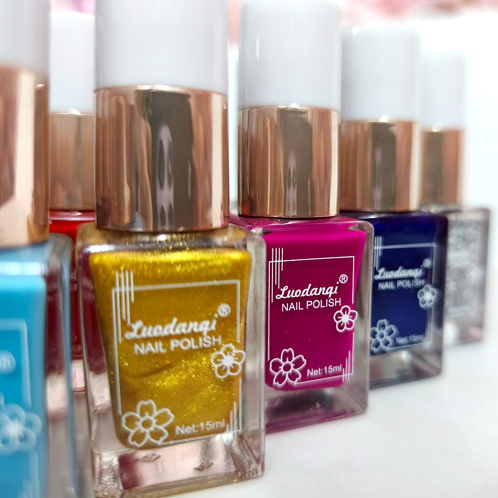 Комплект от 24 страхотни цвята лак за нокти