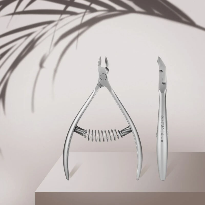 Професионални клещи за кожички Staleks SMART 30/4 mm. с пружина